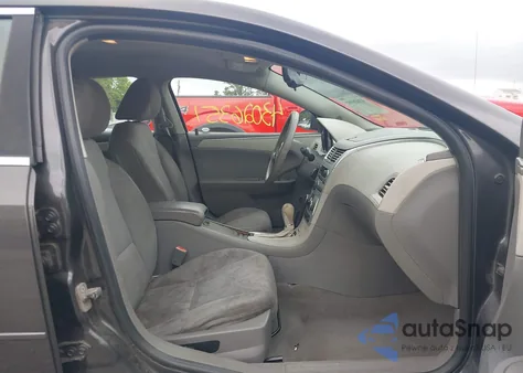 2010 Chevrolet Malibu Ls z USA, uszkodzony, nr VIN 1G1ZA5E0XAF216858